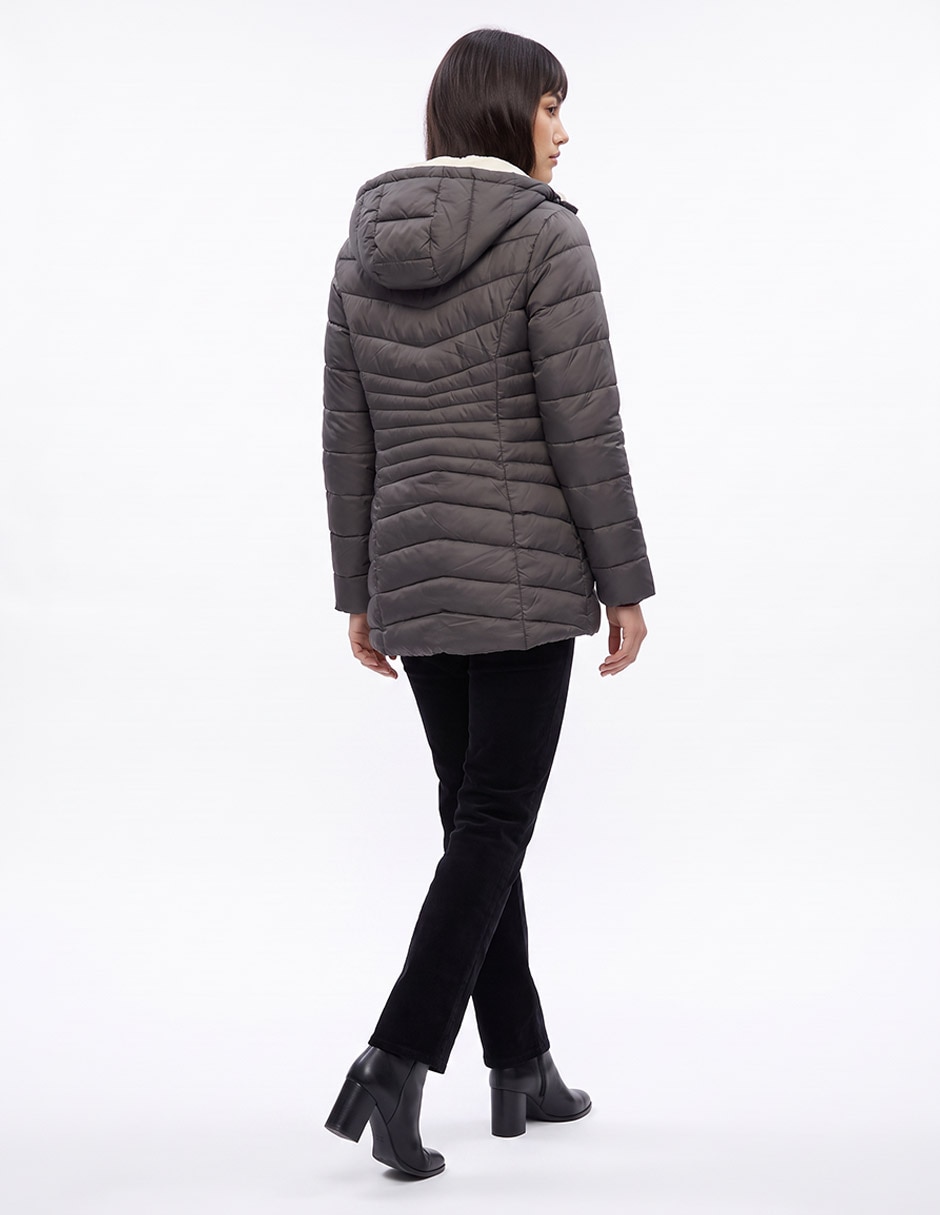 Chamarra impermeable para mujer 4