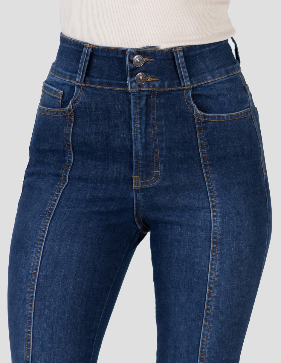 Jeans flare para mujer 4