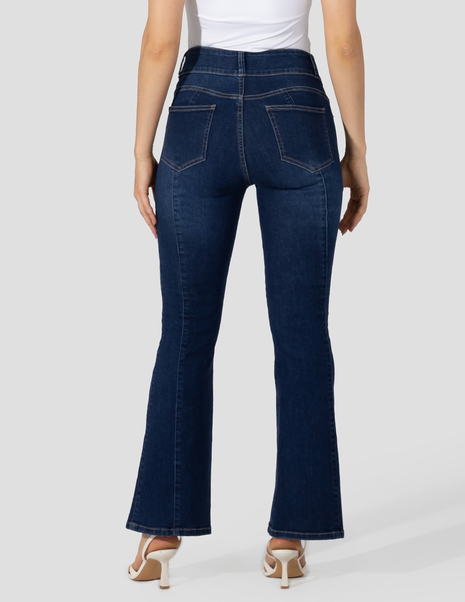 Jeans regular flare corte media cintura para mujer
